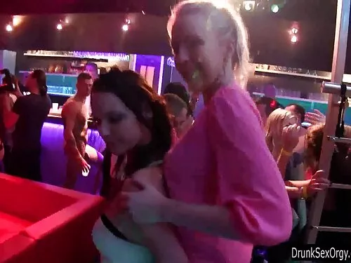 Sexul porno cu pizde ...
