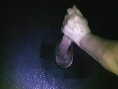 A luat și a bătut-o  ...