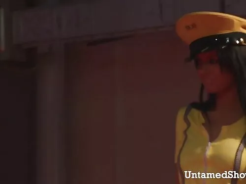 Bruneta cu imagini p ...